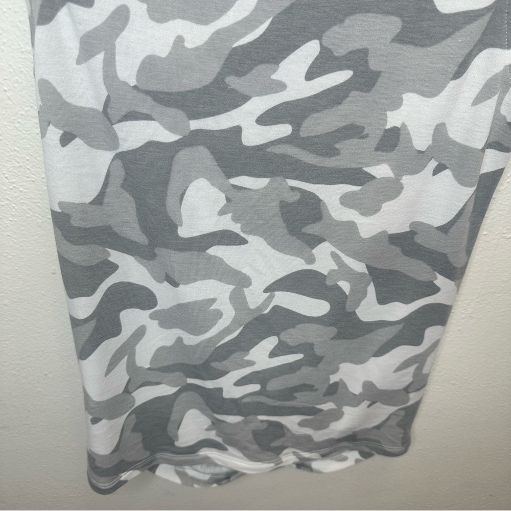 Cable & Gauge White & Gray Camo Blouse Size Small - Picture 6 of 10